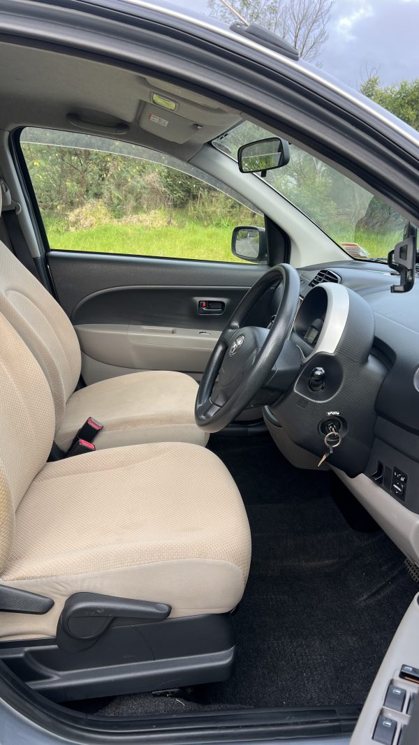 2005 TOYOTA PASSO - Image 4